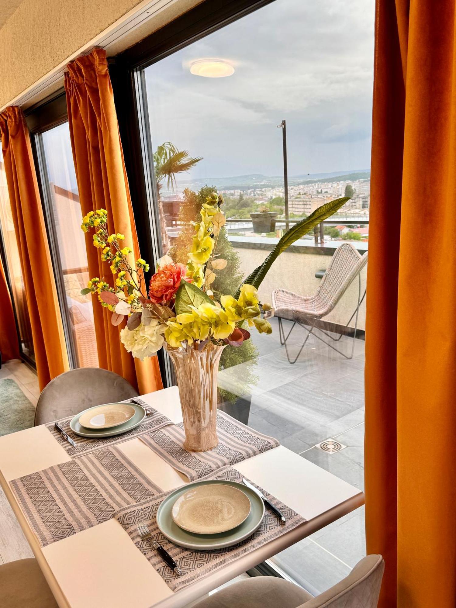 Penthouse Exclusive View , Iasi Daire Dış mekan fotoğraf