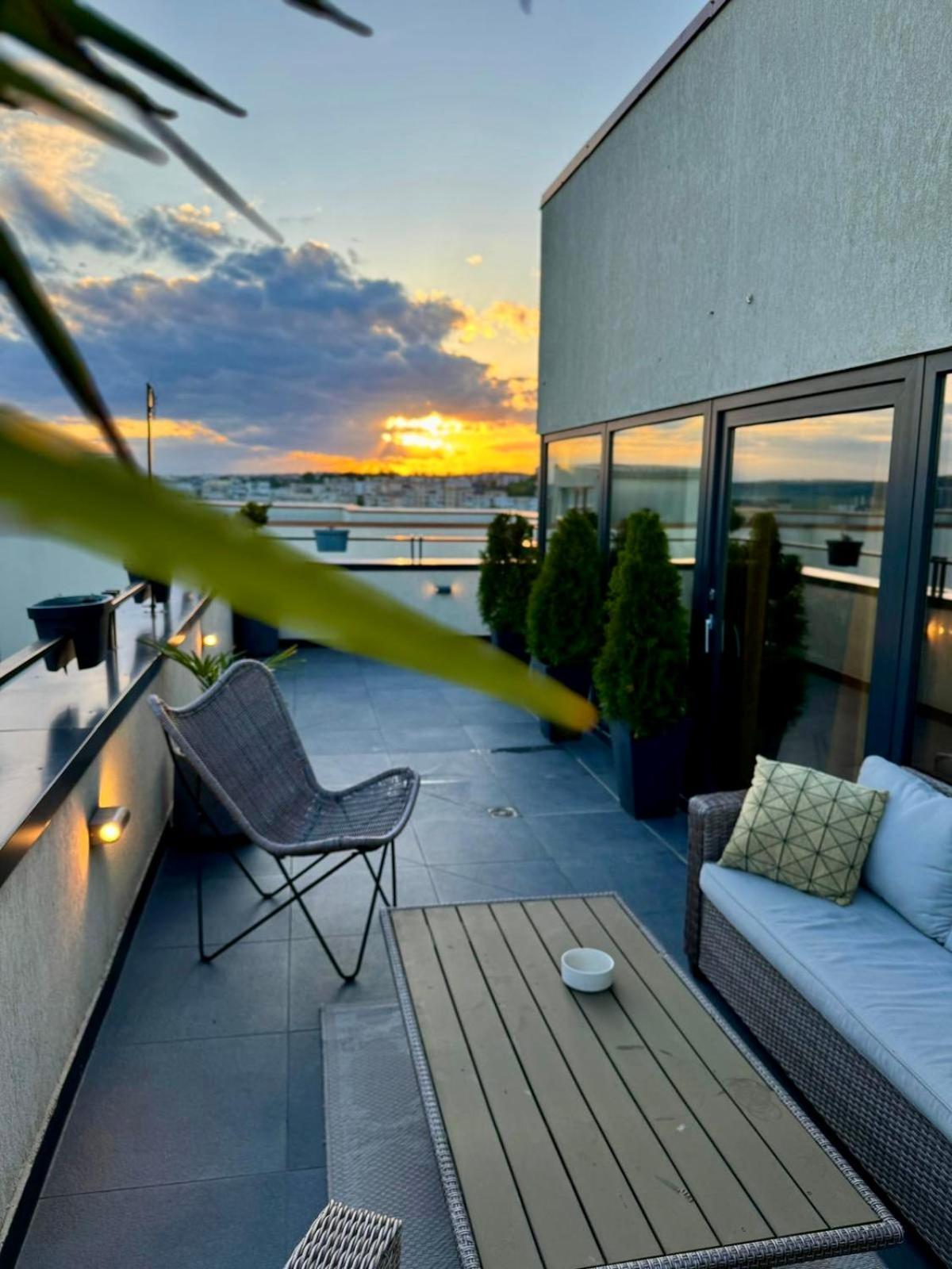 Penthouse Exclusive View , Iasi Daire Dış mekan fotoğraf