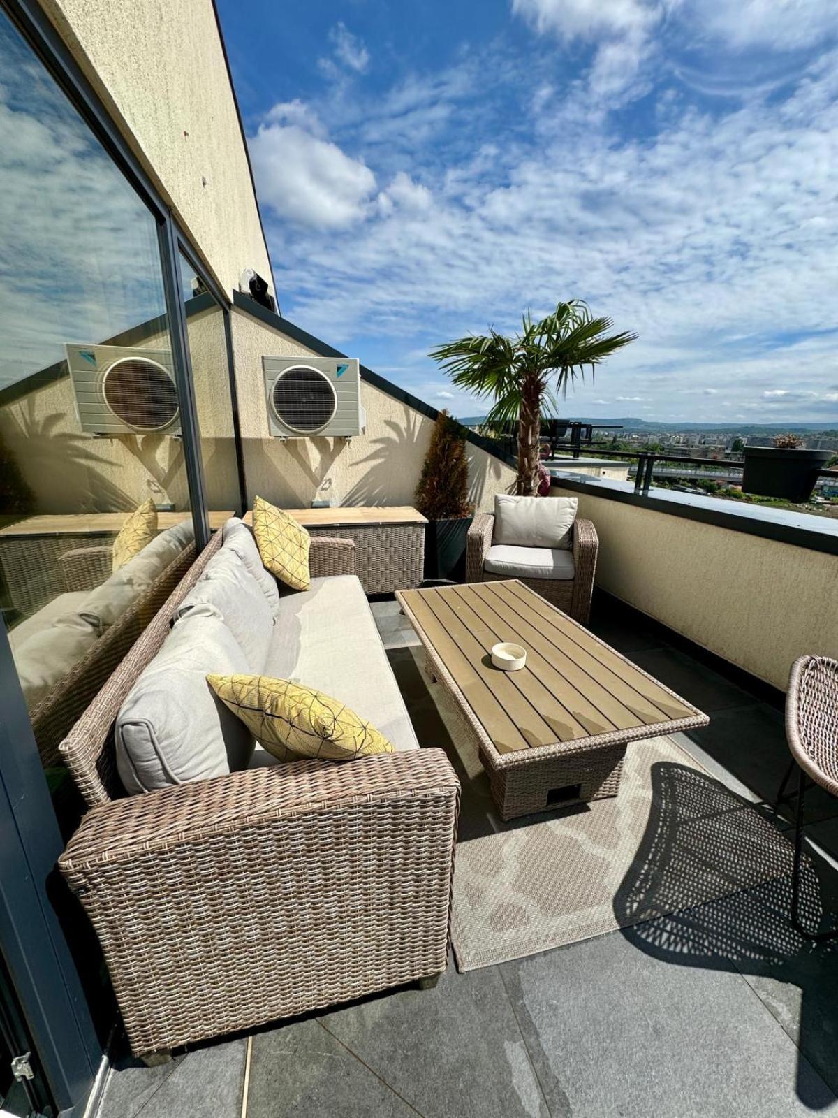 Penthouse Exclusive View , Iasi Daire Dış mekan fotoğraf